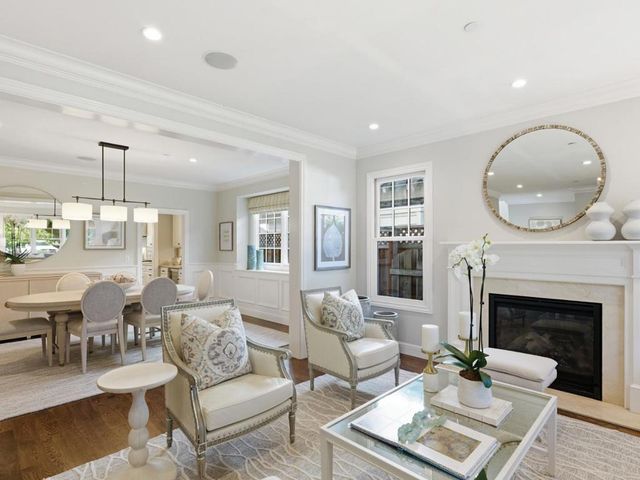 345 Vine Street, Menlo Park, CA 94025