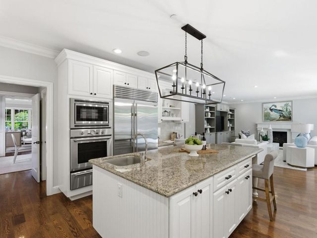 345 Vine Street, Menlo Park, CA 94025