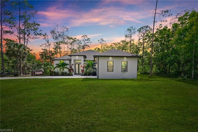 106 18th AVE NE, Naples, FL 34120