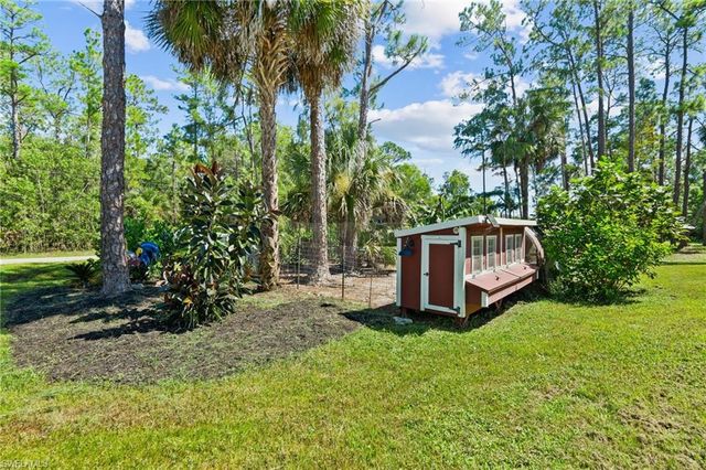 106 18th AVE NE, Naples, FL 34120