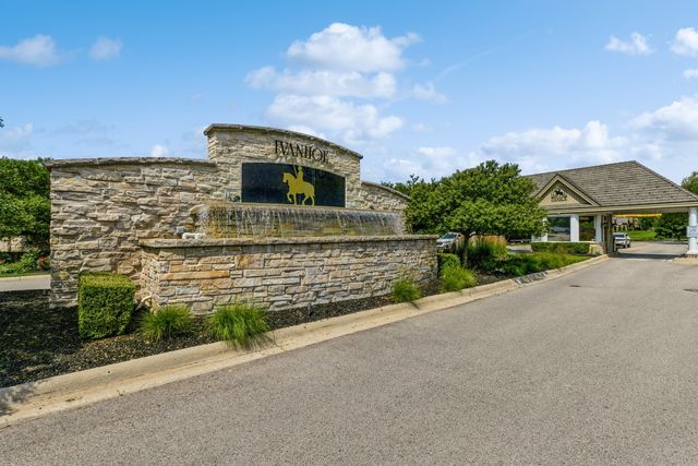 21855 W Murfield Court, Mundelein, IL 60060