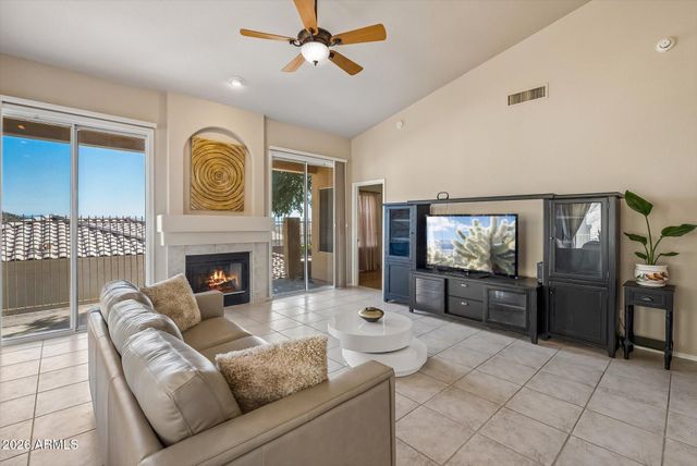 1 W COCHISE Drive, Phoenix, AZ 85021