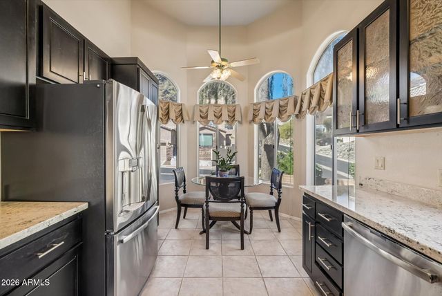 1 W COCHISE Drive, Phoenix, AZ 85021