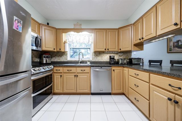 116 SW 123RD STREET, Newberry, FL 32669