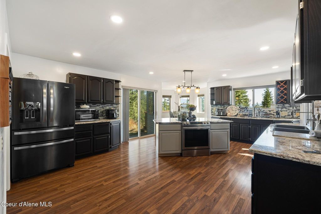 299 OAK TERRACE CREEK, Cocolalla, ID 83813 photo 18