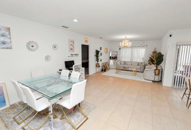 2039 ROSEWOOD CIRCLE, Lakeland, FL 33810