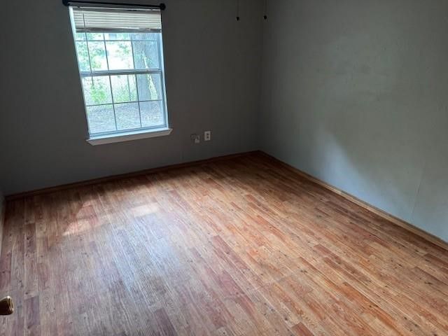 675 23rd Street NW, Paris, TX 75460