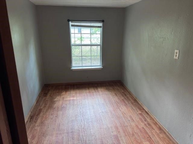 675 23rd Street NW, Paris, TX 75460