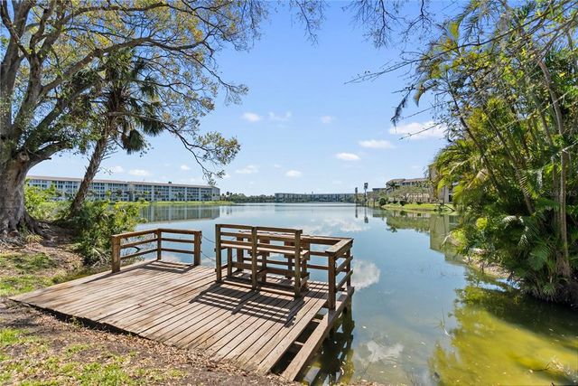 3664 LAKE BAYSHORE DRIVE K323, Bradenton, FL 34205
