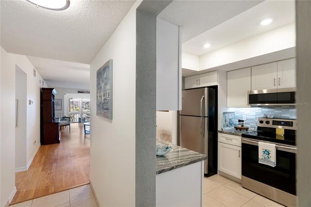 3664 LAKE BAYSHORE DRIVE K323, Bradenton, FL 34205