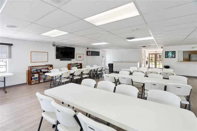 3664 LAKE BAYSHORE DRIVE K323, Bradenton, FL 34205