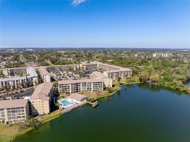 3664 LAKE BAYSHORE DRIVE K323, Bradenton, FL 34205