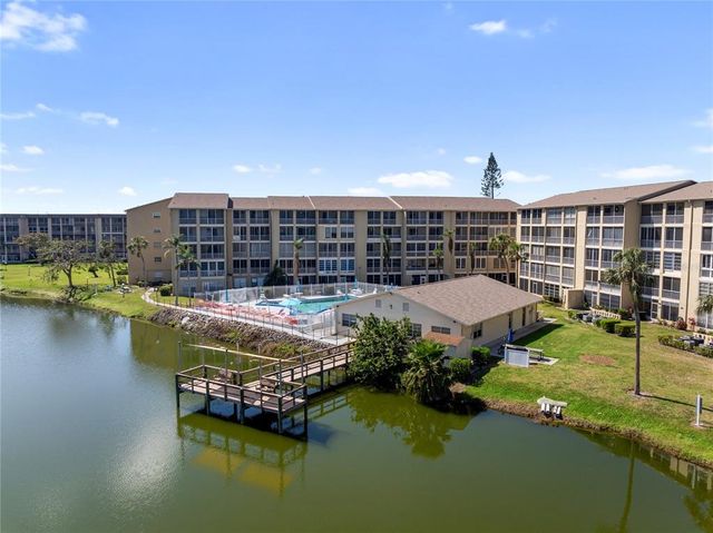 3664 LAKE BAYSHORE DRIVE K323, Bradenton, FL 34205