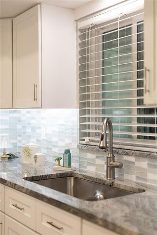 3664 LAKE BAYSHORE DRIVE K323, Bradenton, FL 34205