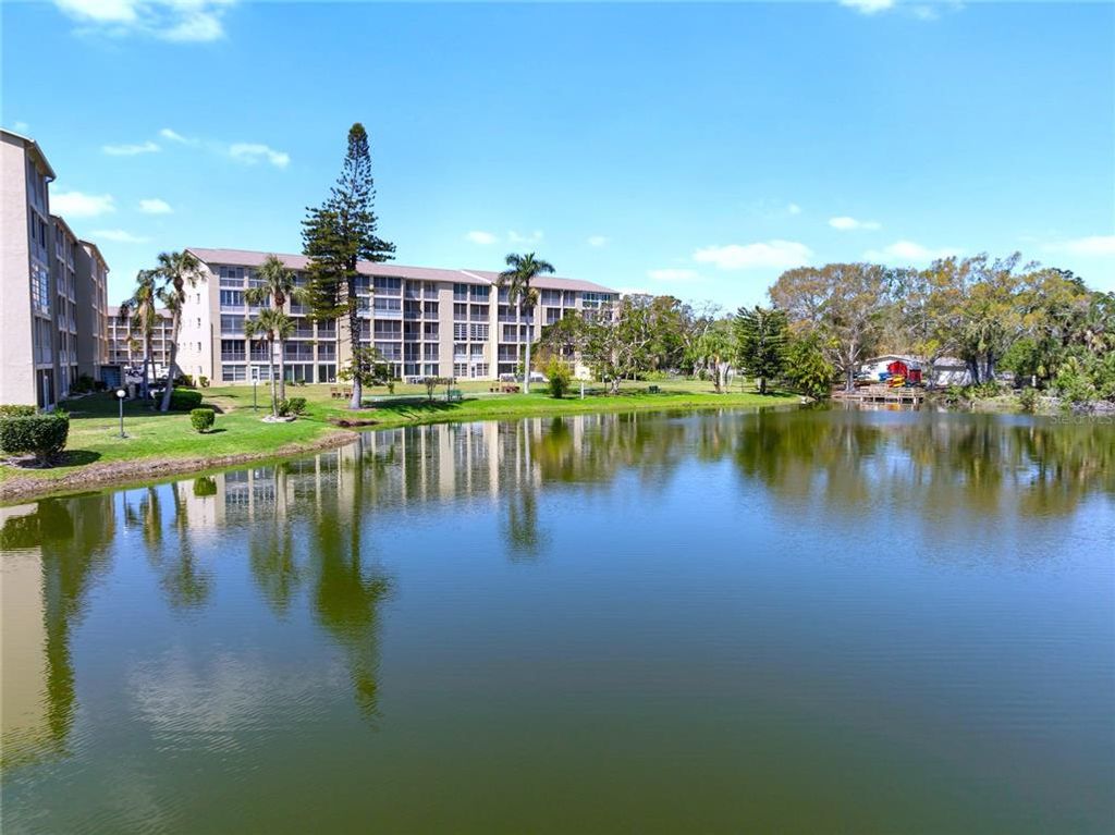 3664 LAKE BAYSHORE DRIVE K323, Bradenton, FL 34205