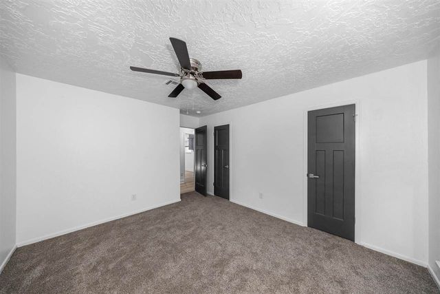 3815 SE Camelot Dr, Lawton, OK 73501