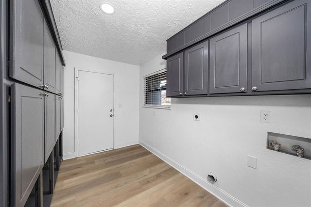 3815 SE Camelot Dr, Lawton, OK 73501