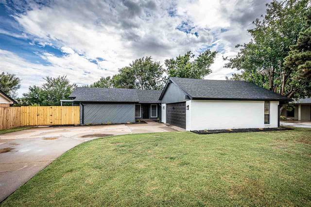 3815 SE Camelot Dr, Lawton, OK 73501