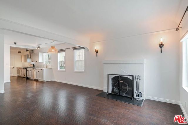 5630 Craner Avenue, North Hollywood, CA 91601