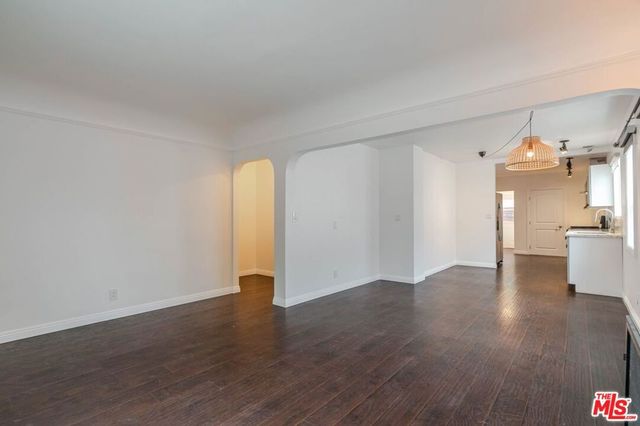 5630 Craner Avenue, North Hollywood, CA 91601