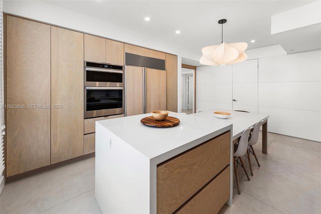 791 Crandon Blvd 901, Key Biscayne, FL 33149