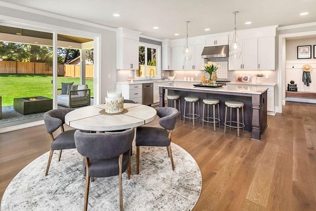 9353 Corydalis Avenue, St. John, IN 46373