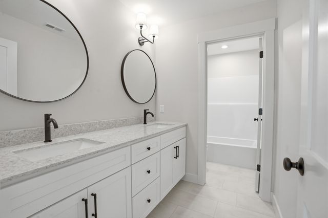 9353 Corydalis Avenue, St. John, IN 46373