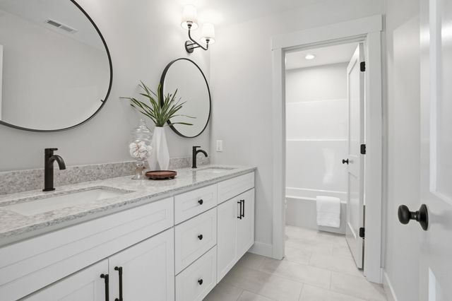 9353 Corydalis Avenue, St. John, IN 46373