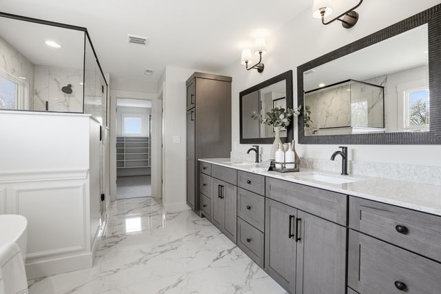 9353 Corydalis Avenue, St. John, IN 46373