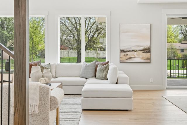 9353 Corydalis Avenue, St. John, IN 46373