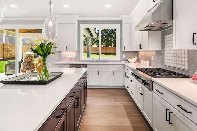 9353 Corydalis Avenue, St. John, IN 46373