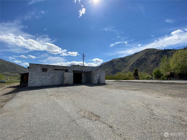 13954 US 2, Orondo, WA 98843