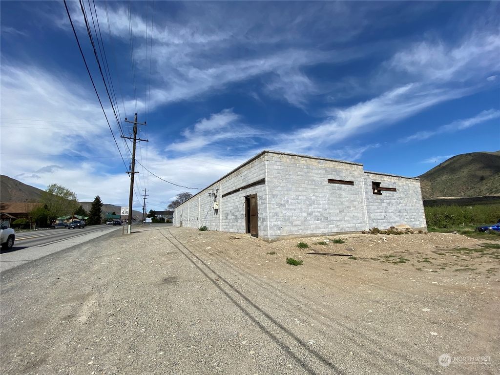 13954 US 2, Orondo, WA 98843