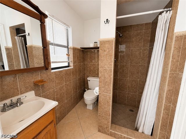 1631 SE 20th ST, Cape Coral, FL 33990