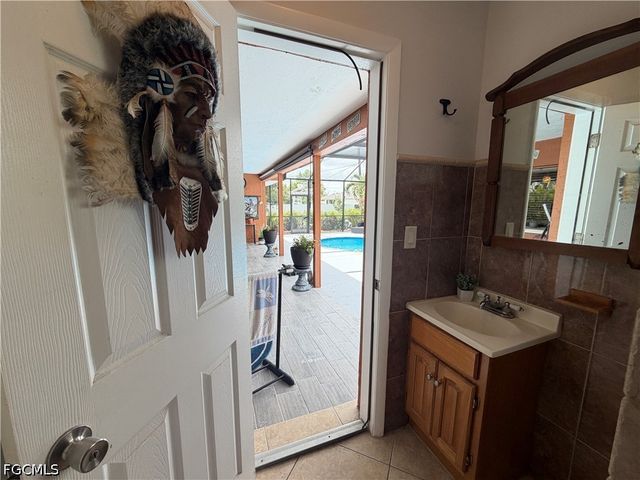 1631 SE 20th ST, Cape Coral, FL 33990