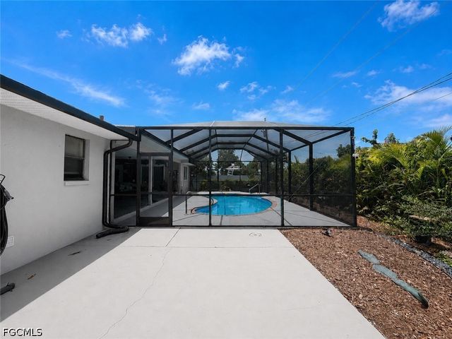 1631 SE 20th ST, Cape Coral, FL 33990