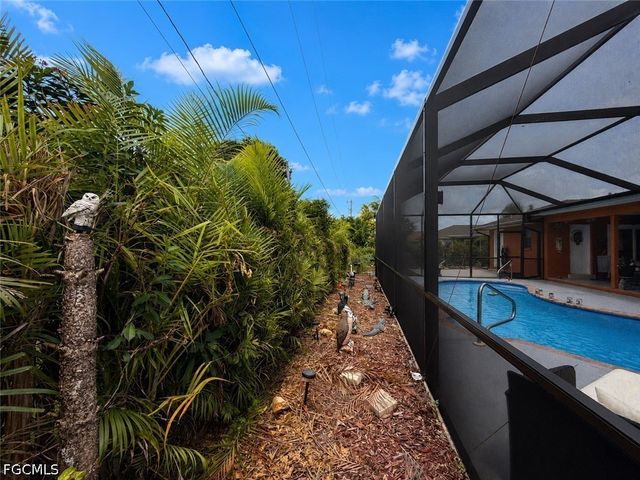 1631 SE 20th ST, Cape Coral, FL 33990