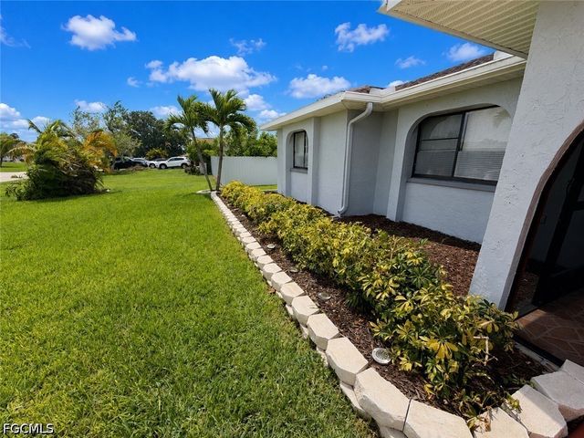 1631 SE 20th ST, Cape Coral, FL 33990