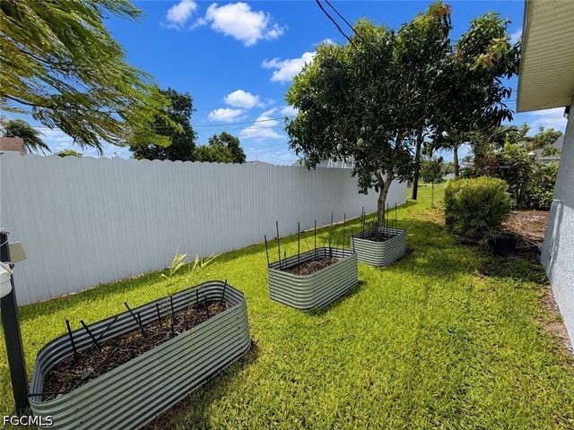 1631 SE 20th ST, Cape Coral, FL 33990