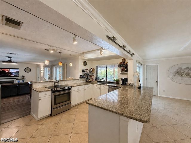 1631 SE 20th ST, Cape Coral, FL 33990