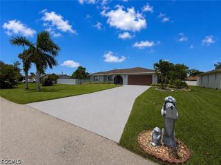 1631 SE 20th ST, Cape Coral, FL 33990