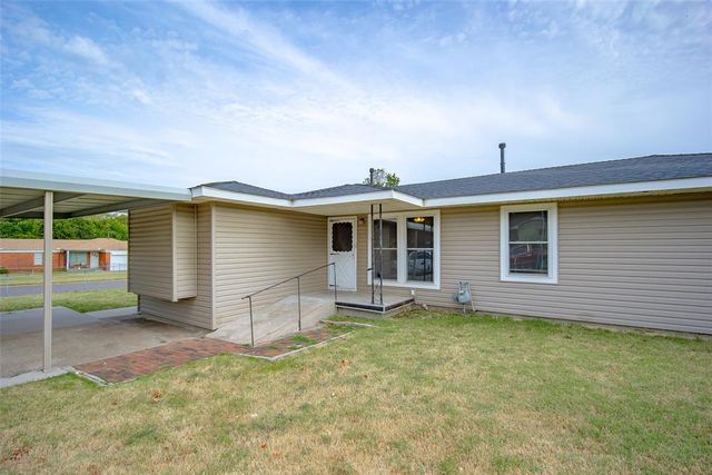 10501 Bellview Drive, Midwest City, OK 73130