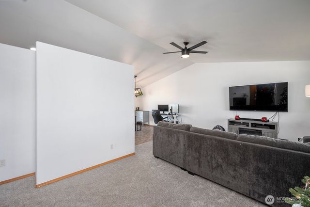 980 L Street SE, Ephrata, WA 98823