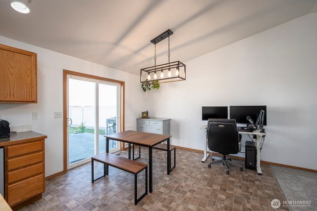 980 L Street SE, Ephrata, WA 98823