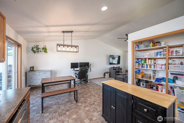 980 L Street SE, Ephrata, WA 98823