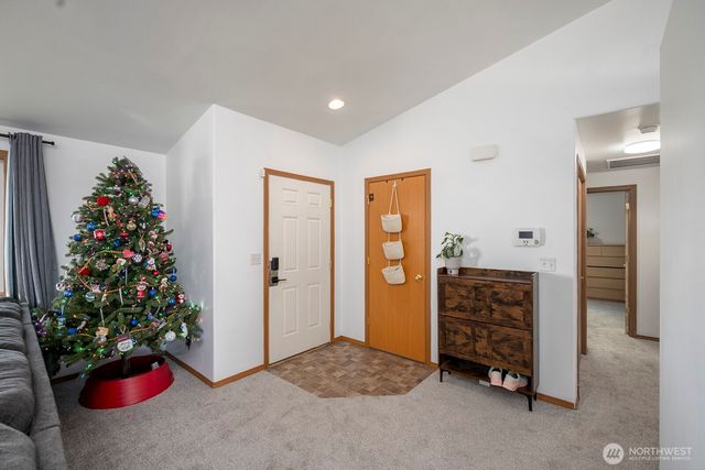 980 L Street SE, Ephrata, WA 98823