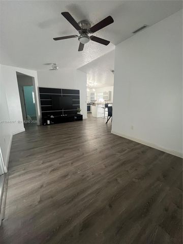 18222 SW 142nd Ct, Miami, FL 33177