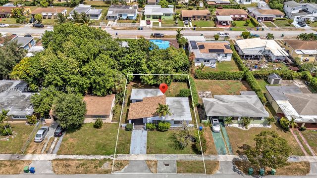 835 NW 84th St, Miami, FL 33150