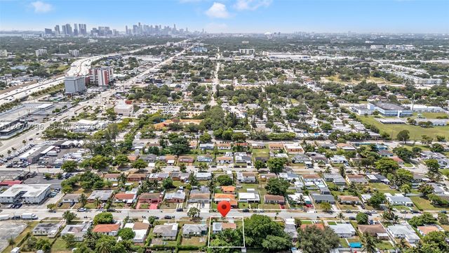 835 NW 84th St, Miami, FL 33150