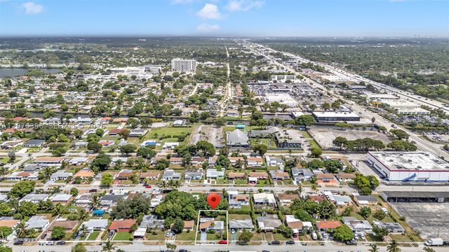 835 NW 84th St, Miami, FL 33150